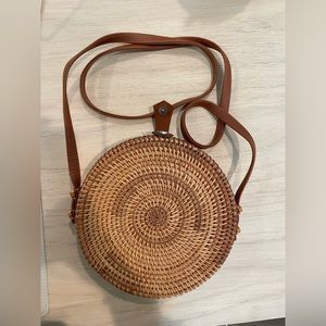 Round Woven Straw Purse Leather Strap